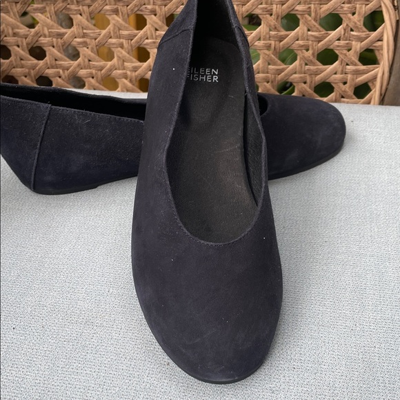 Eileen Fisher Women's Elegant Black Flats - Picture 3 of 7